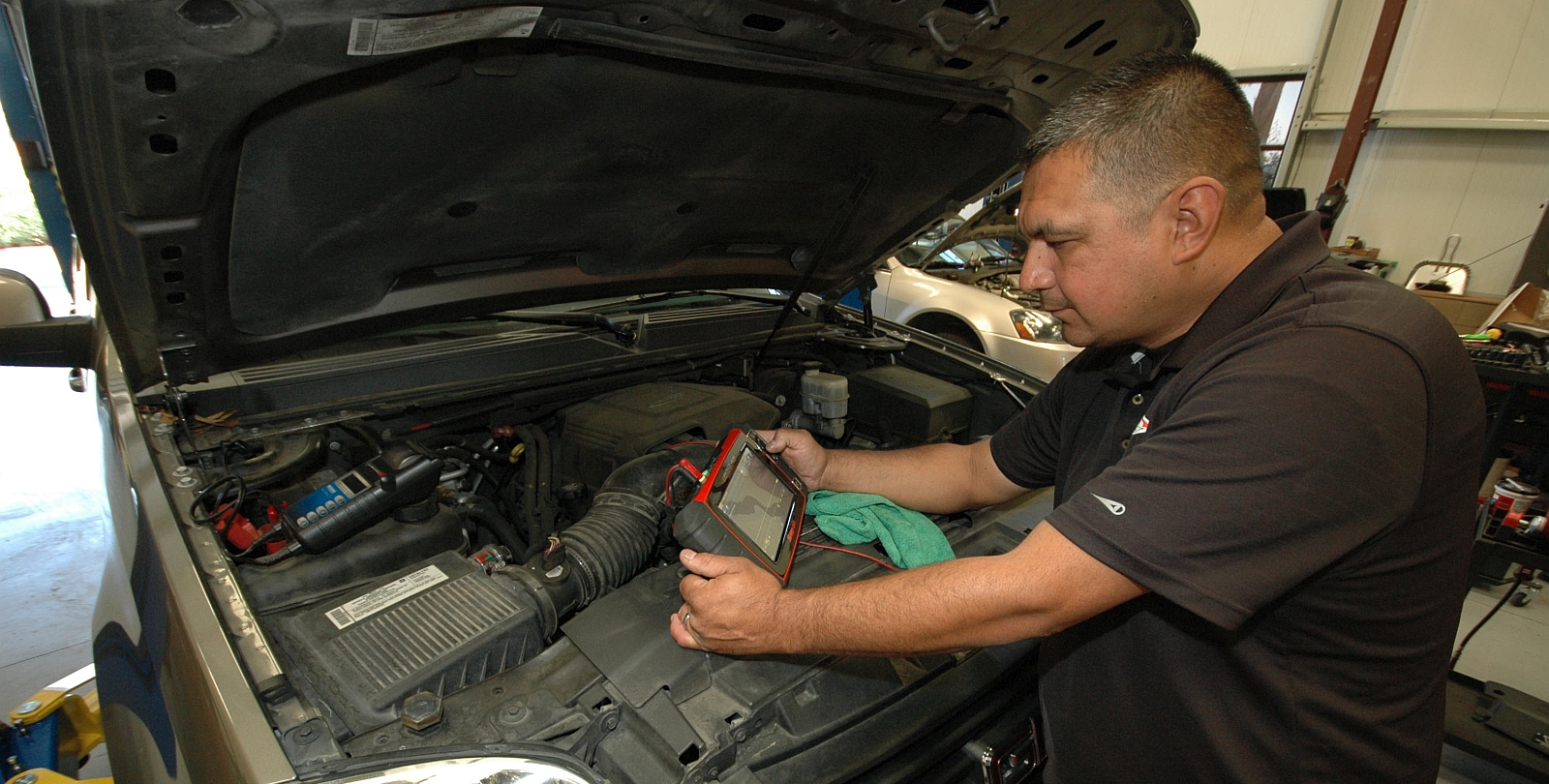 Gilroy CA - ASE Master Auto Technician - Arnold Tellez